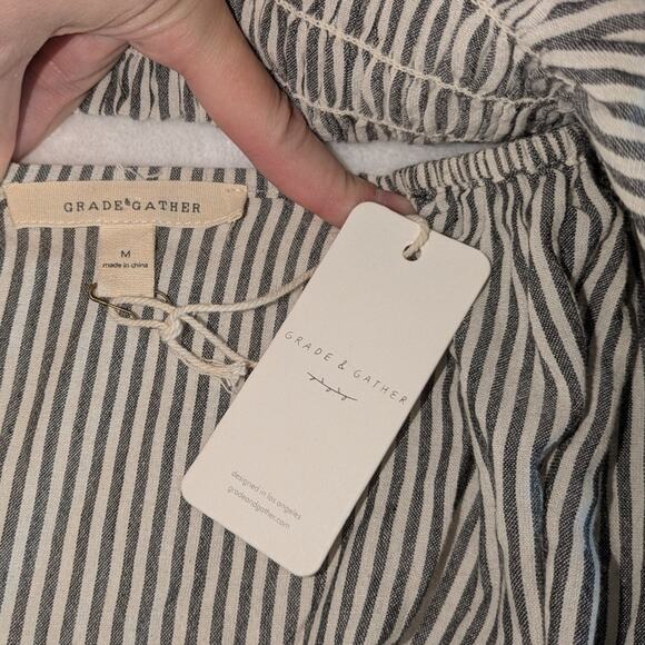 Grade & Gather Stripes Smocked Halter Top Womens Medium Peplum Blouse Summer - Picture 7 of 7